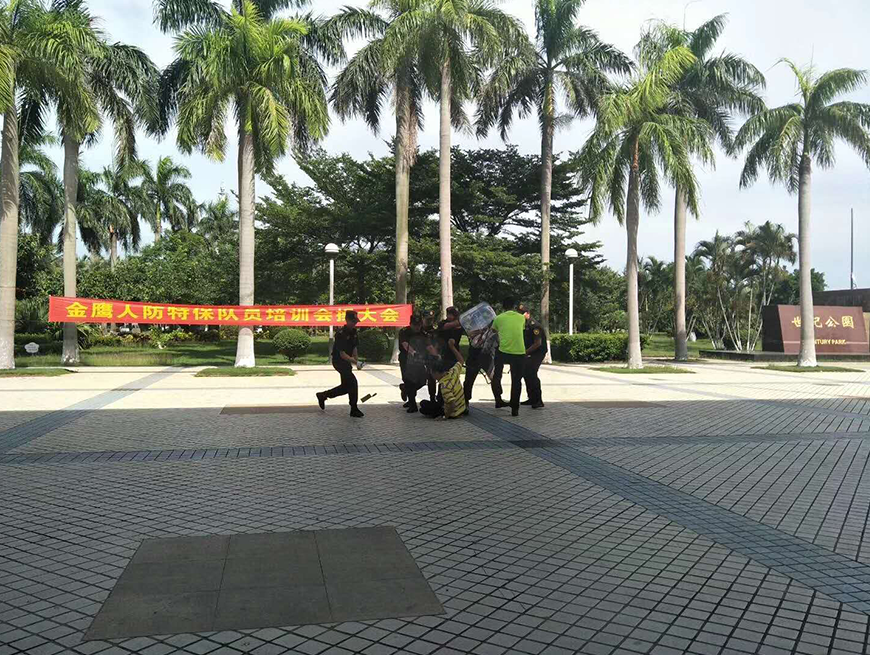 特保隊(duì)員集訓(xùn)